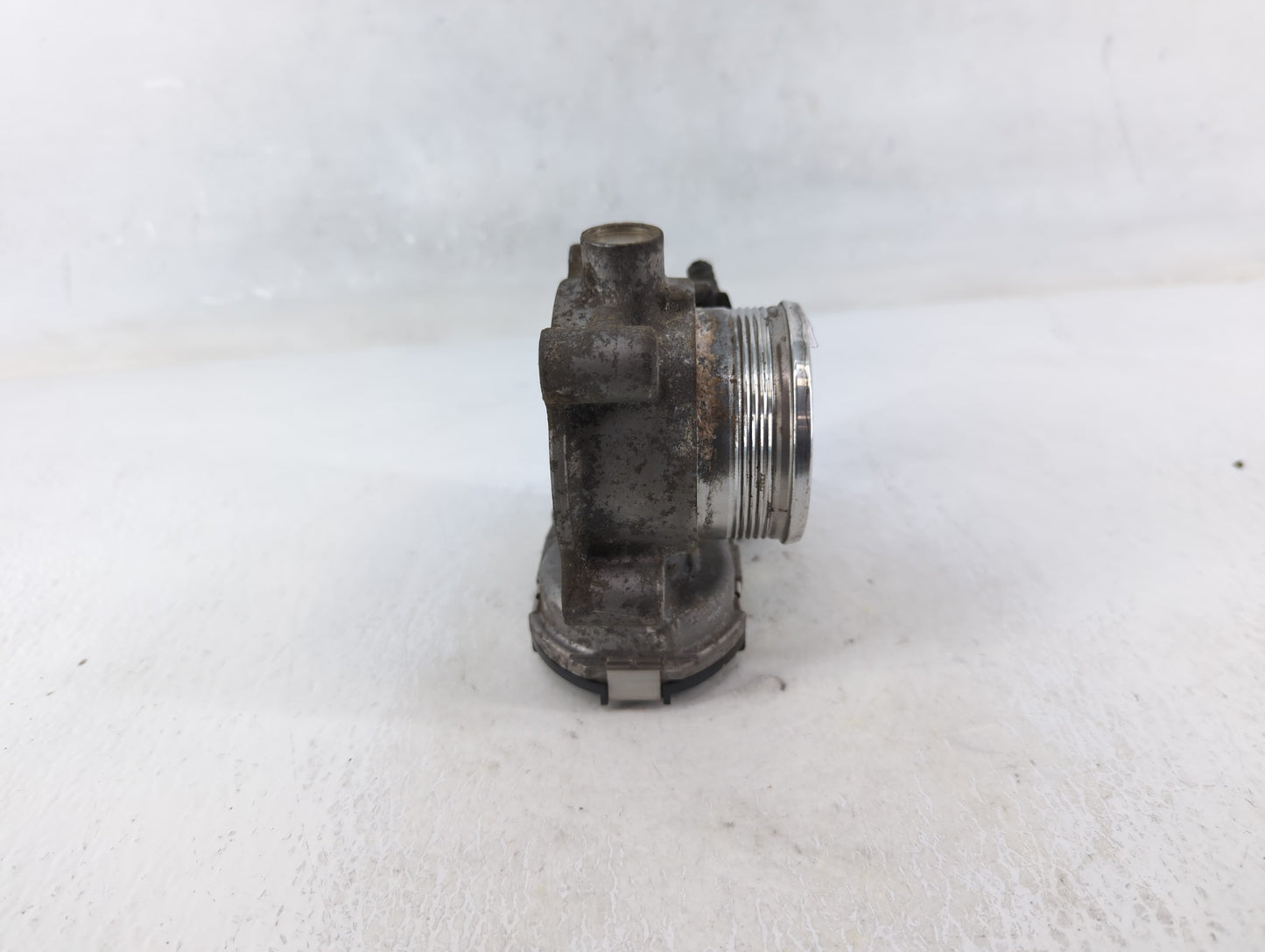 2014-2018 Ford Focus Throttle Body P/N:DS7E-9F991-BB Fits Fits 2014 2015 2016 2017 2018 2019 2020 2021 2022 OEM Used Auto Pa