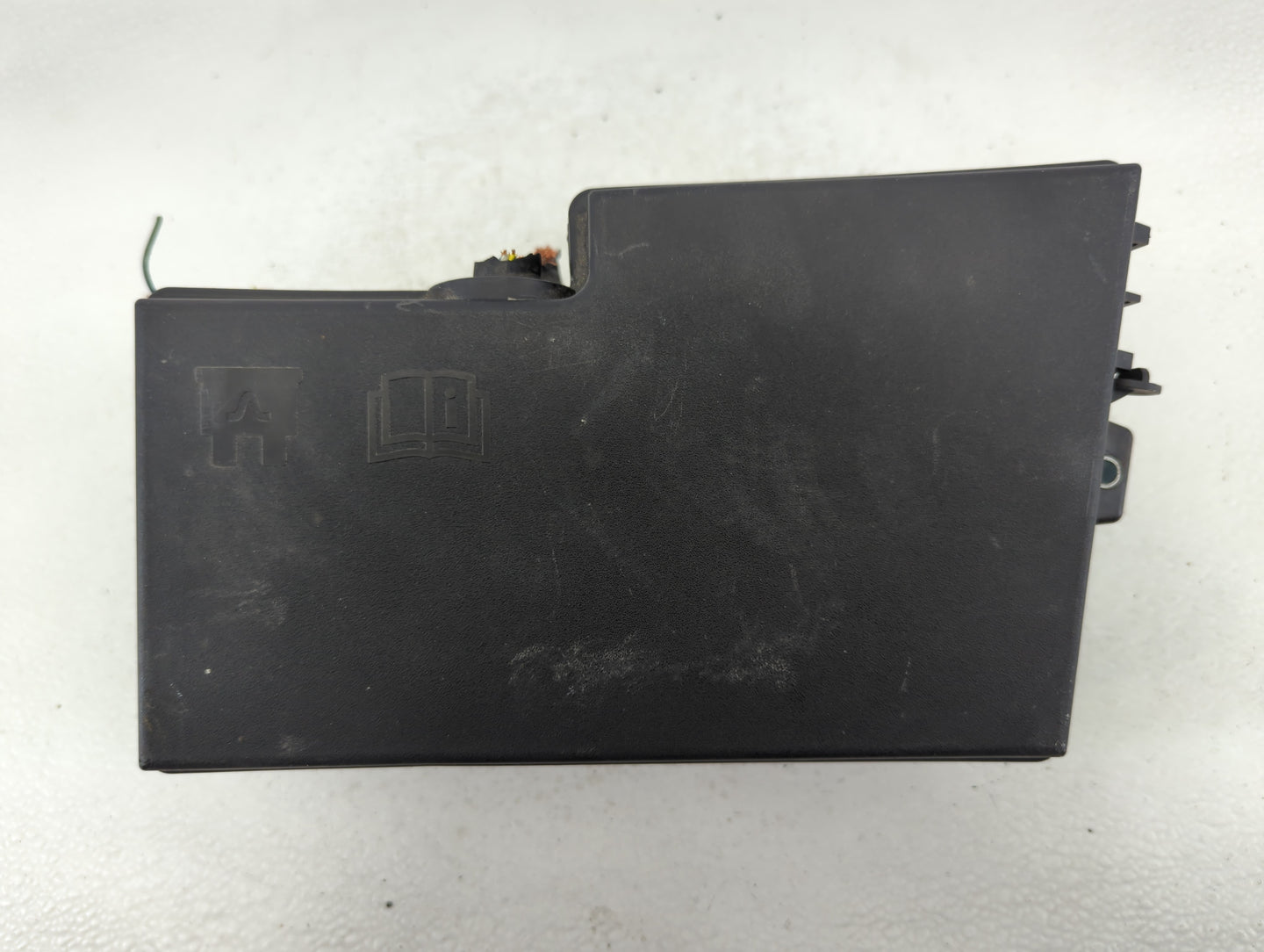 2016 Ford Focus Fusebox Fuse Box Panel Relay Module P/N:AV6T-14A067-AD Fits OEM Used Auto Parts - Oemusedautoparts1.com