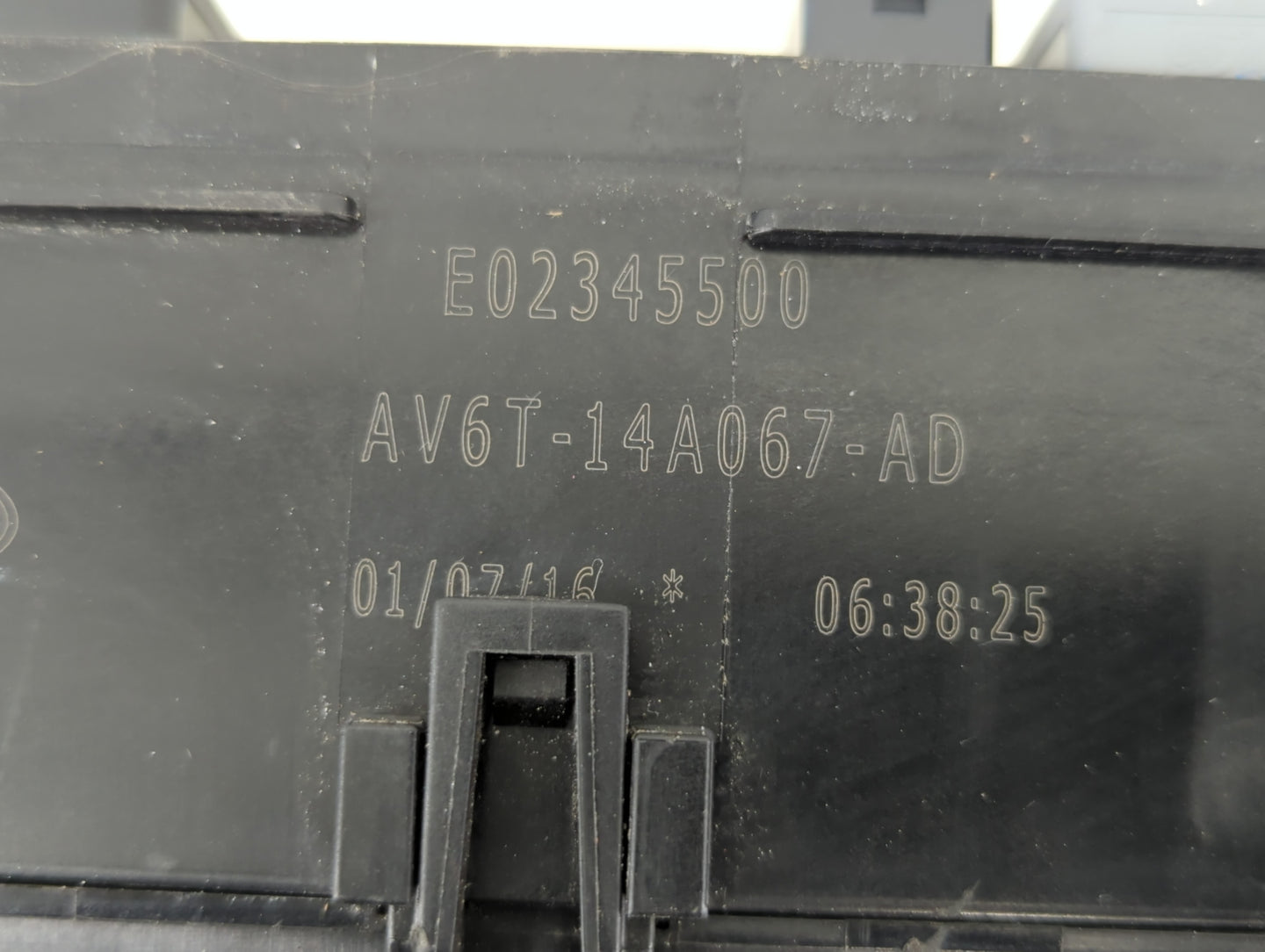 2016 Ford Focus Fusebox Fuse Box Panel Relay Module P/N:AV6T-14A067-AD Fits OEM Used Auto Parts - Oemusedautoparts1.com