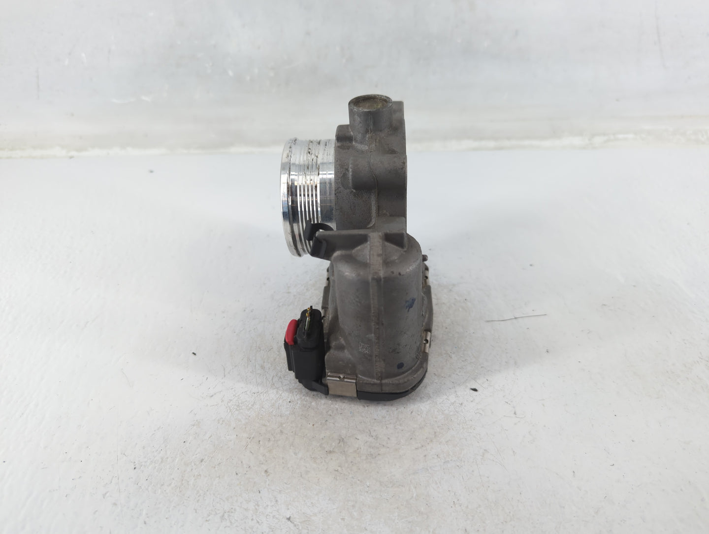 2014-2018 Ford Focus Throttle Body P/N:DS7E-9F991-BB Fits Fits 2014 2015 2016 2017 2018 2019 2020 2021 2022 OEM Used Auto Pa