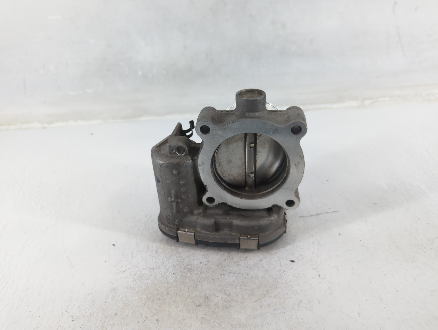 2014-2018 Ford Focus Throttle Body P/N:DS7E-9F991-BB Fits Fits 2014 2015 2016 2017 2018 2019 2020 2021 2022 OEM Used Auto Pa