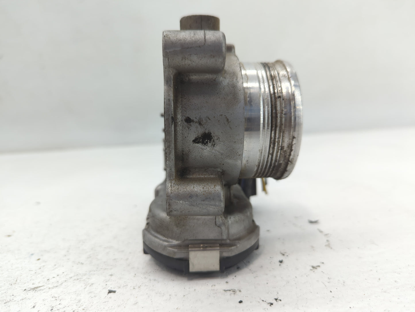 2014-2018 Ford Focus Throttle Body P/N:DS7E-9F991-BB Fits Fits 2014 2015 2016 2017 2018 2019 2020 2021 2022 OEM Used Auto Pa