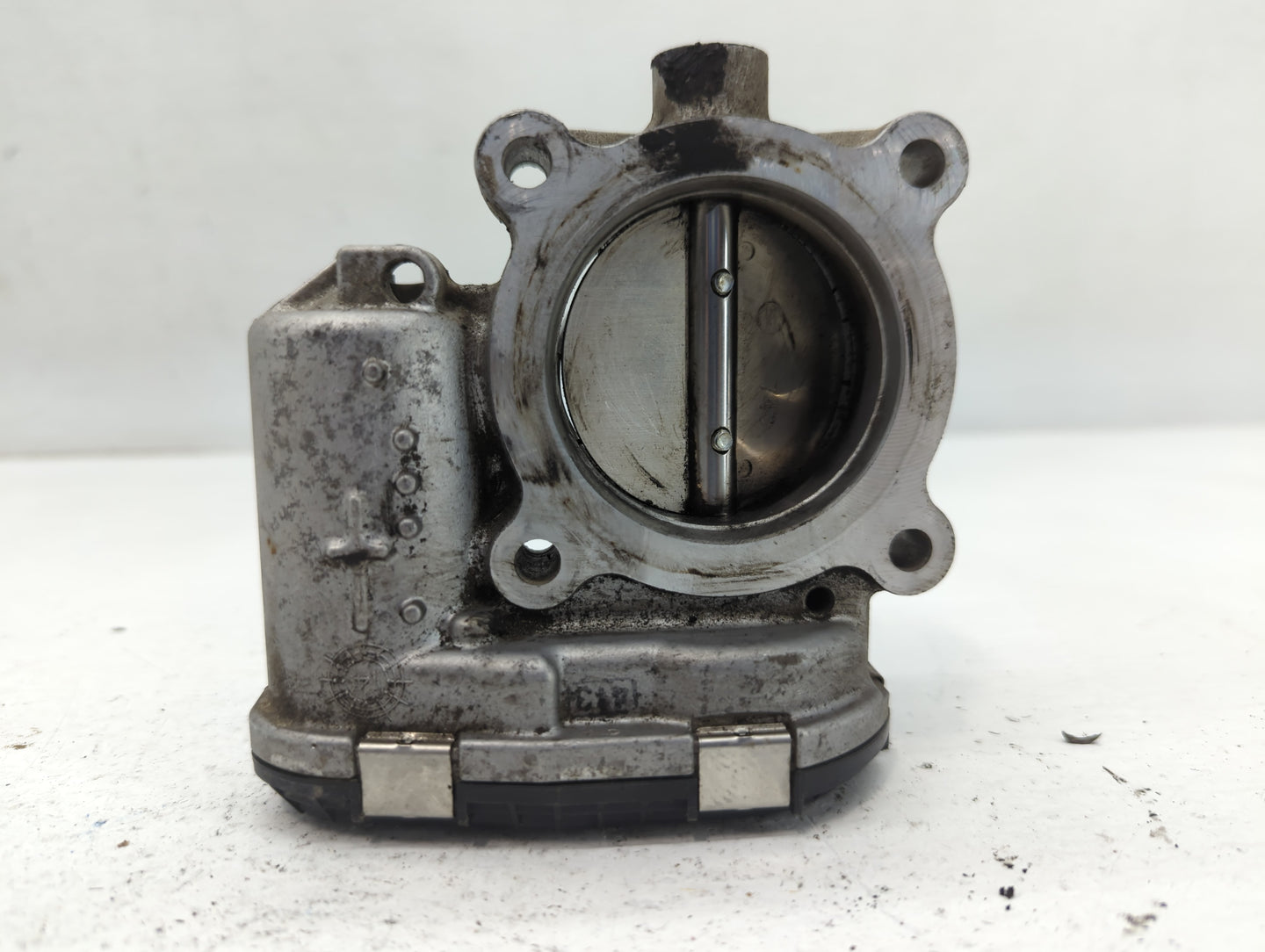 2014-2018 Ford Focus Throttle Body P/N:DS7E-9F991-BB Fits Fits 2014 2015 2016 2017 2018 2019 2020 2021 2022 OEM Used Auto Pa