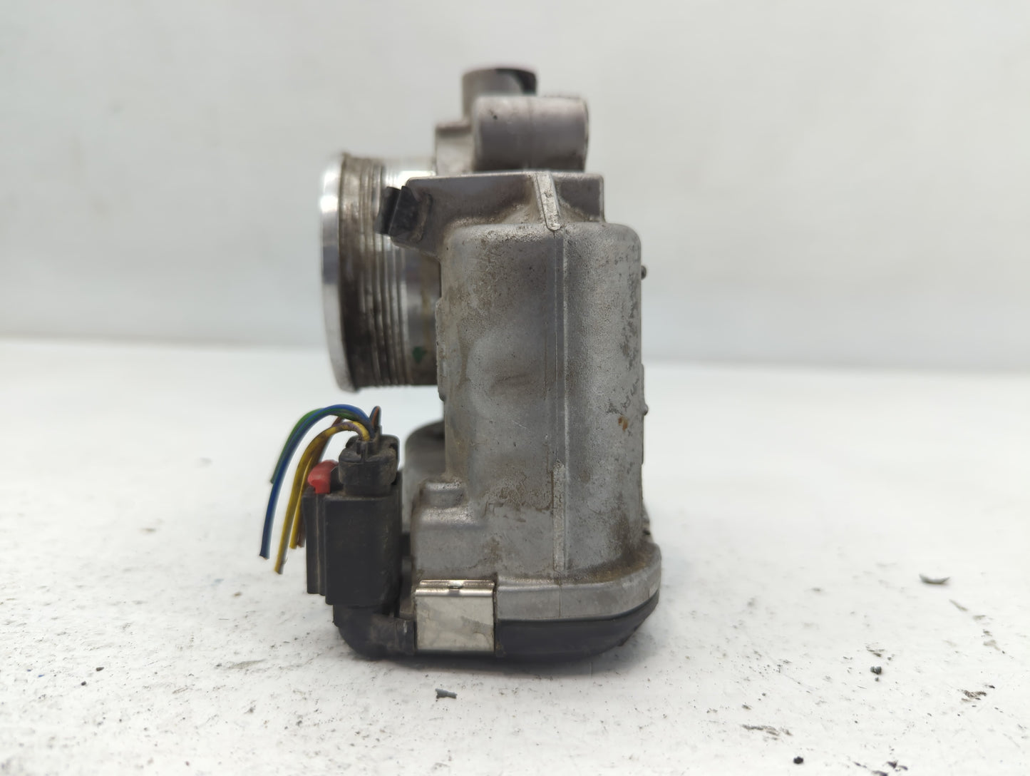 2014-2018 Ford Focus Throttle Body P/N:DS7E-9F991-BB Fits Fits 2014 2015 2016 2017 2018 2019 2020 2021 2022 OEM Used Auto Pa