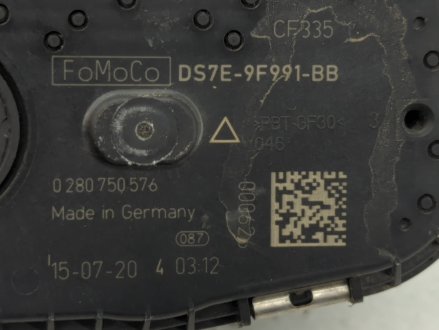2014-2018 Ford Focus Throttle Body P/N:DS7E-9F991-BB Fits Fits 2014 2015 2016 2017 2018 2019 2020 2021 2022 OEM Used Auto Pa
