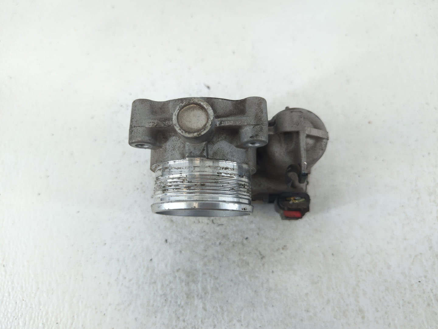 2014-2018 Ford Focus Throttle Body P/N:DS7E-9F991-BB Fits Fits 2014 2015 2016 2017 2018 2019 2020 2021 2022 OEM Used Auto Pa