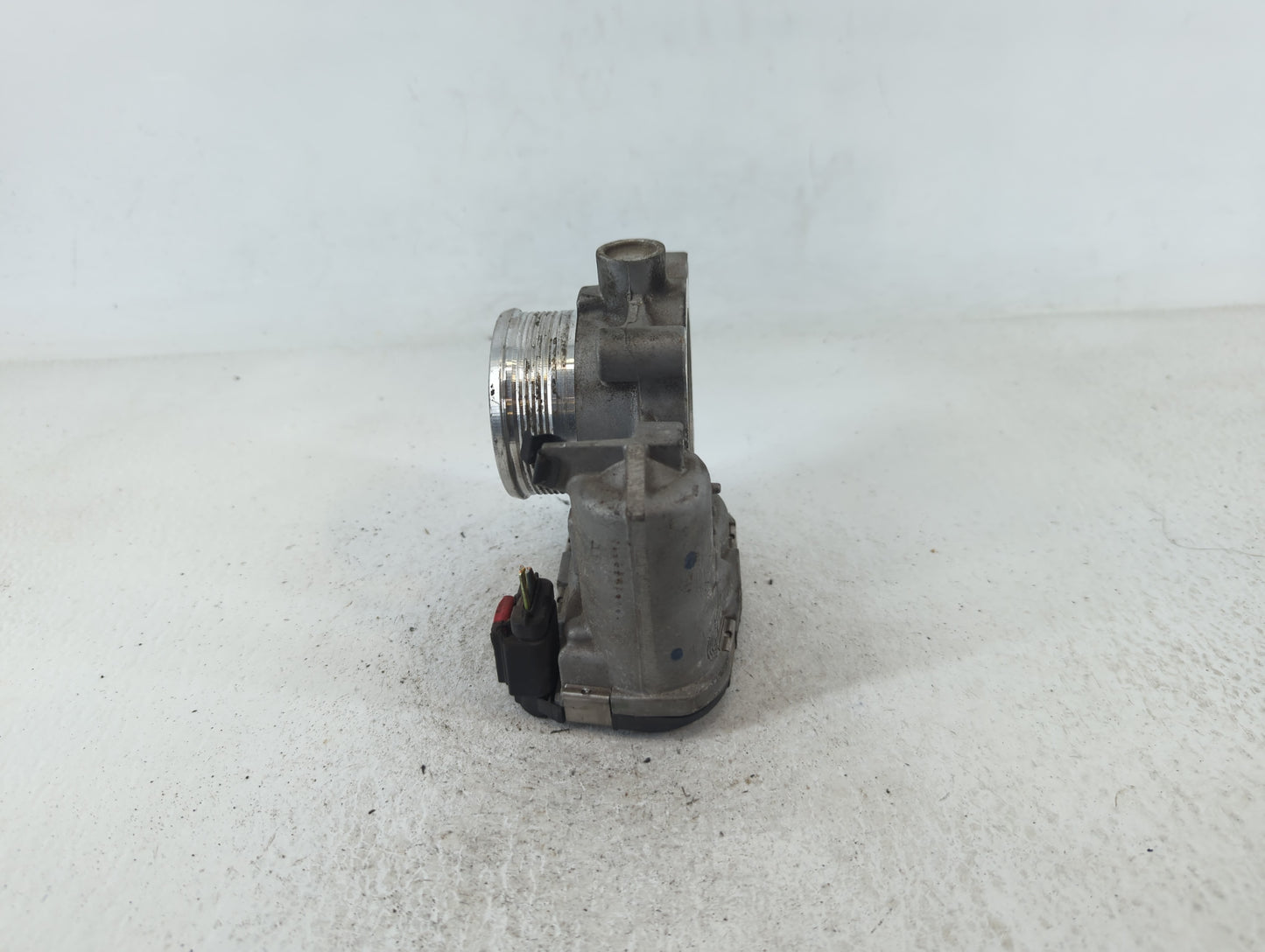 2014-2018 Ford Focus Throttle Body P/N:DS7E-9F991-BB Fits Fits 2014 2015 2016 2017 2018 2019 2020 2021 2022 OEM Used Auto Pa