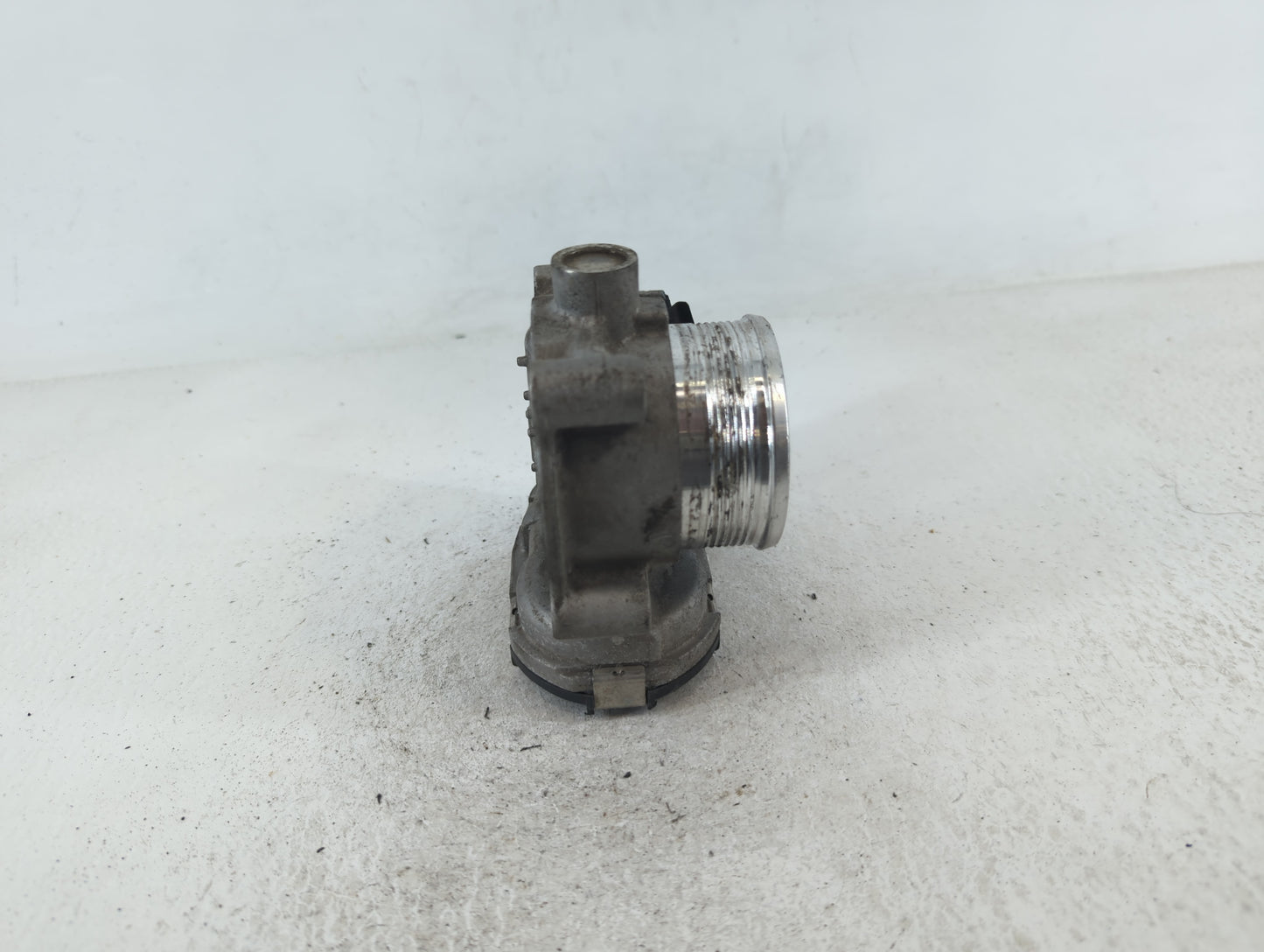 2014-2018 Ford Focus Throttle Body P/N:DS7E-9F991-BB Fits Fits 2014 2015 2016 2017 2018 2019 2020 2021 2022 OEM Used Auto Pa