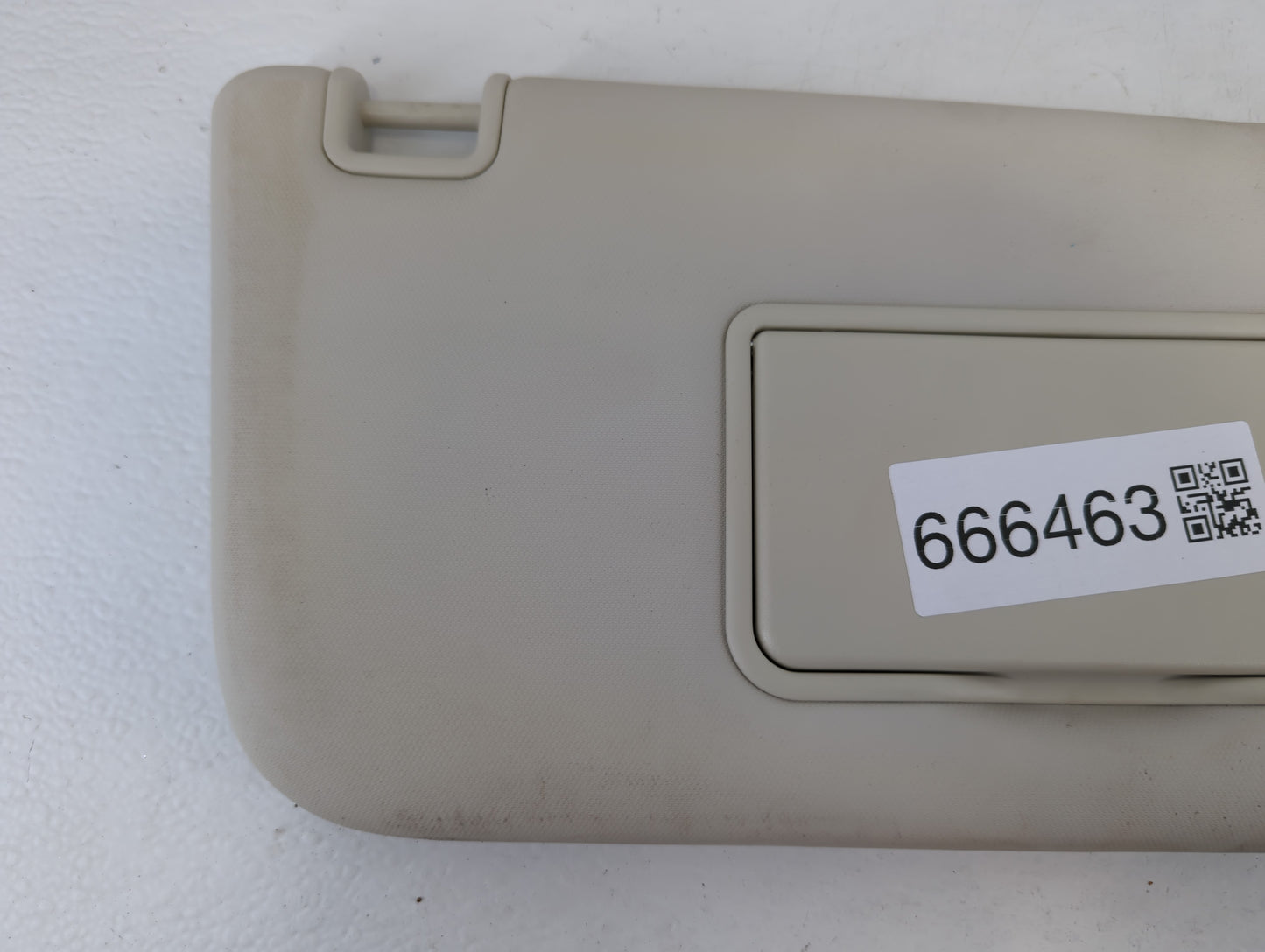 2013-2018 Ford Focus Sun Visor Shade Replacement Passenger Right Mirror Fits Fits 2013 2014 2015 2016 2017 2018 OEM Used Aut