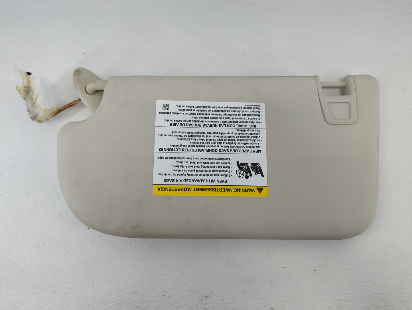 2013-2018 Ford Focus Sun Visor Shade Replacement Passenger Right Mirror Fits Fits 2013 2014 2015 2016 2017 2018 OEM Used Aut
