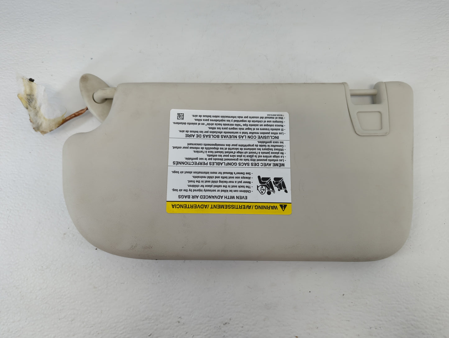 2013-2018 Ford Focus Sun Visor Shade Replacement Passenger Right Mirror Fits Fits 2013 2014 2015 2016 2017 2018 OEM Used Aut