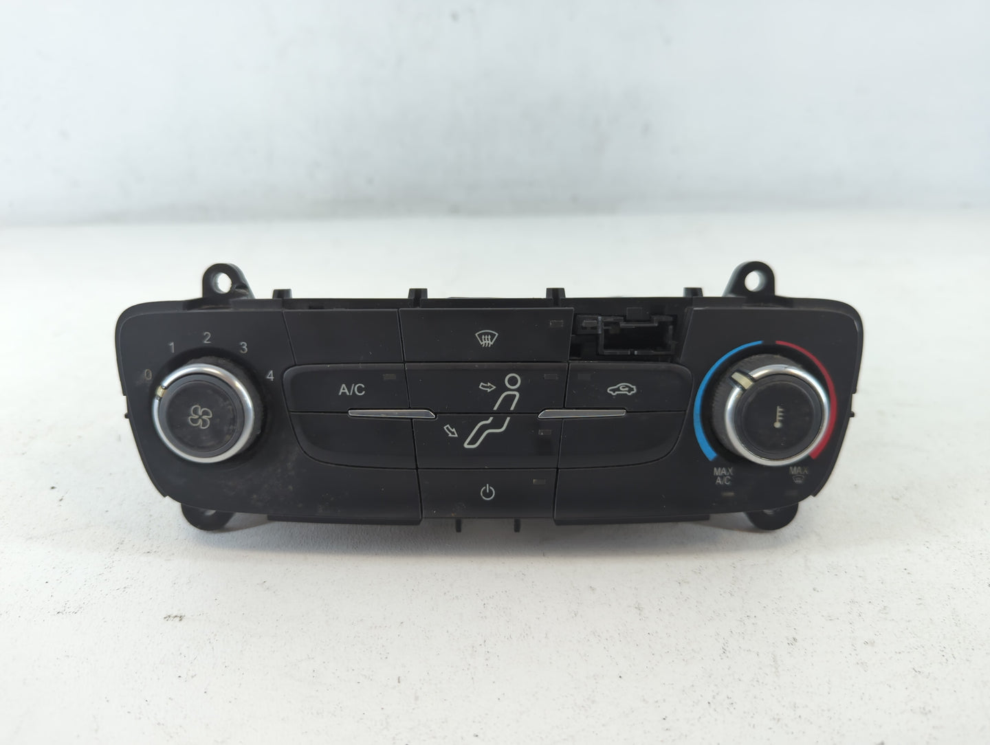 2015-2018 Ford Focus Climate Control Module Temperature AC/Heater Replacement P/N:F1ET-19980-JF Fits Fits 2015 2016 2017 201