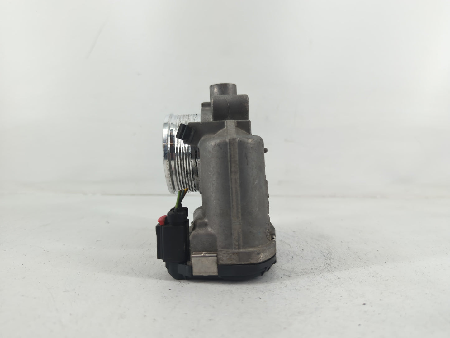 2014-2018 Ford Focus Throttle Body P/N:DS7E-9F991-BB Fits Fits 2014 2015 2016 2017 2018 2019 2020 2021 2022 OEM Used Auto Pa