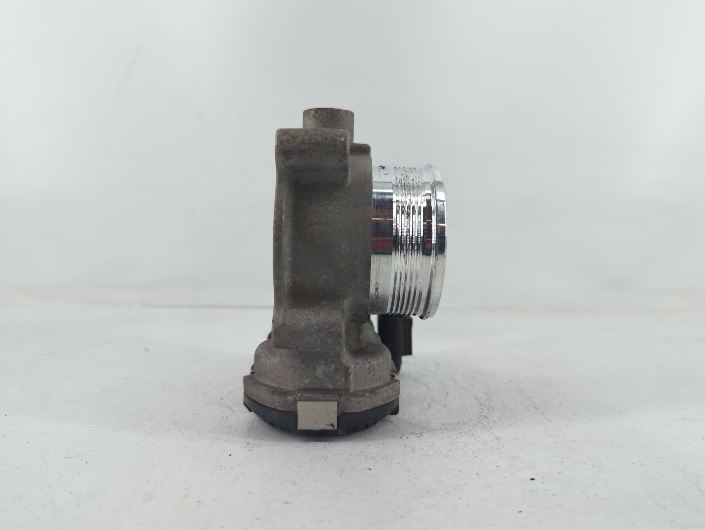 2014-2018 Ford Focus Throttle Body P/N:DS7E-9F991-BB Fits Fits 2014 2015 2016 2017 2018 2019 2020 2021 2022 OEM Used Auto Pa