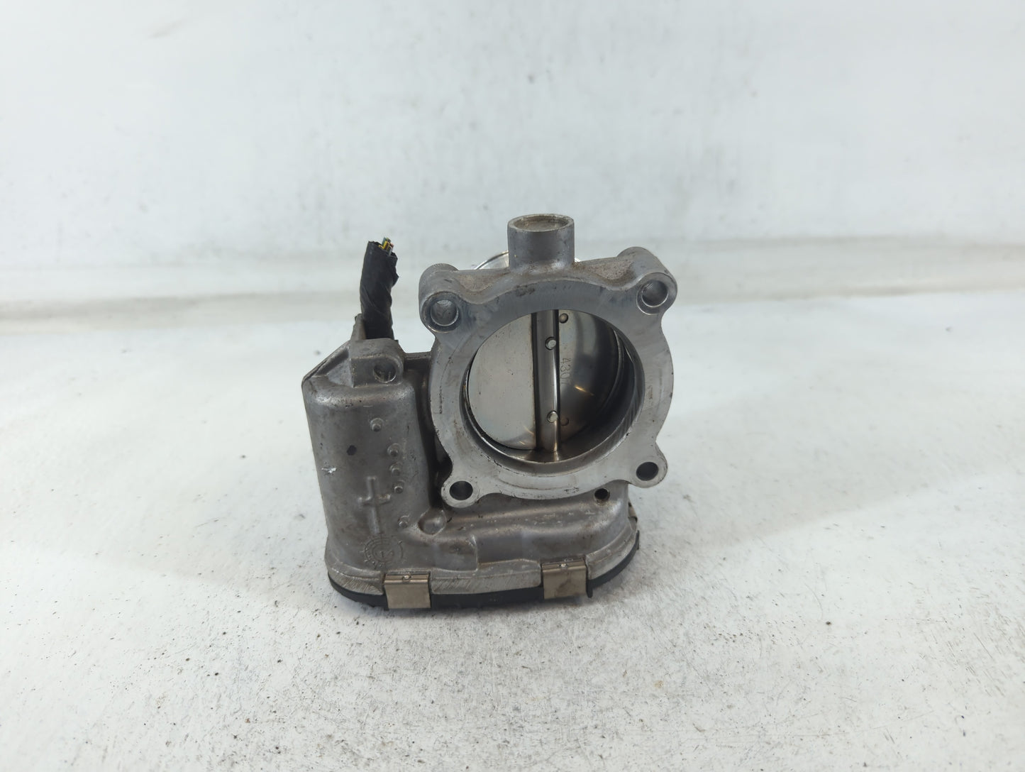 2014-2018 Ford Focus Throttle Body P/N:B33TB DS7E-9F991-BB Fits Fits 2014 2015 2016 2017 2018 2019 2020 2021 2022 OEM Used A