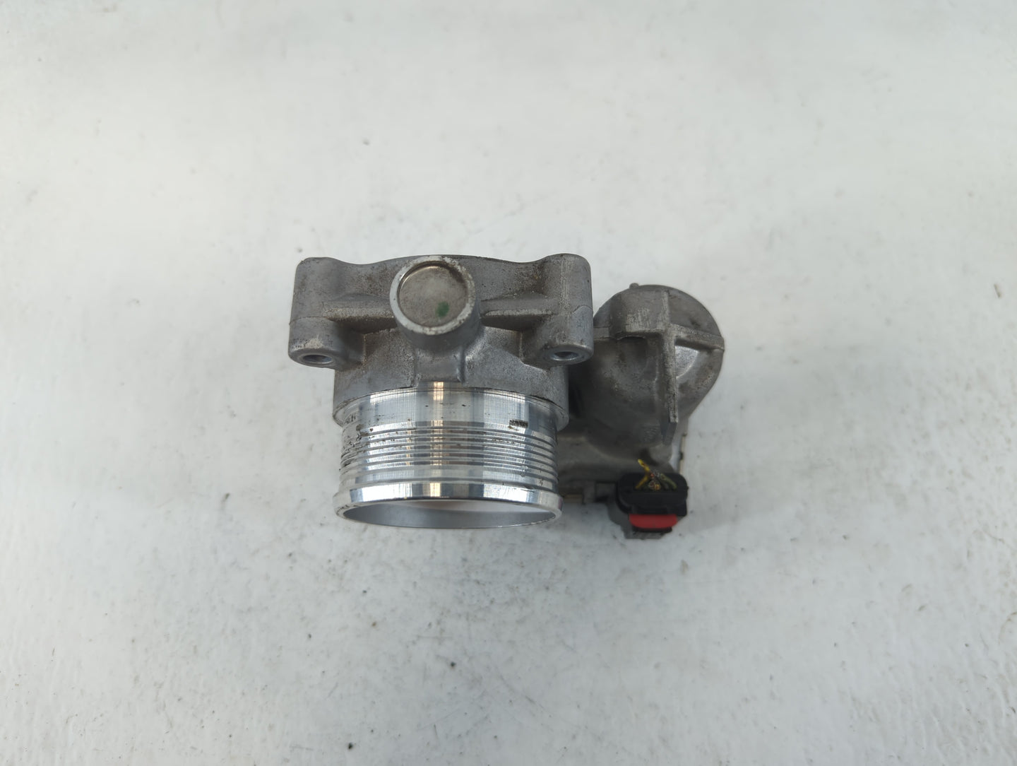 2014-2018 Ford Focus Throttle Body P/N:B33TB DS7E-9F991-BB Fits Fits 2014 2015 2016 2017 2018 2019 2020 2021 2022 OEM Used A