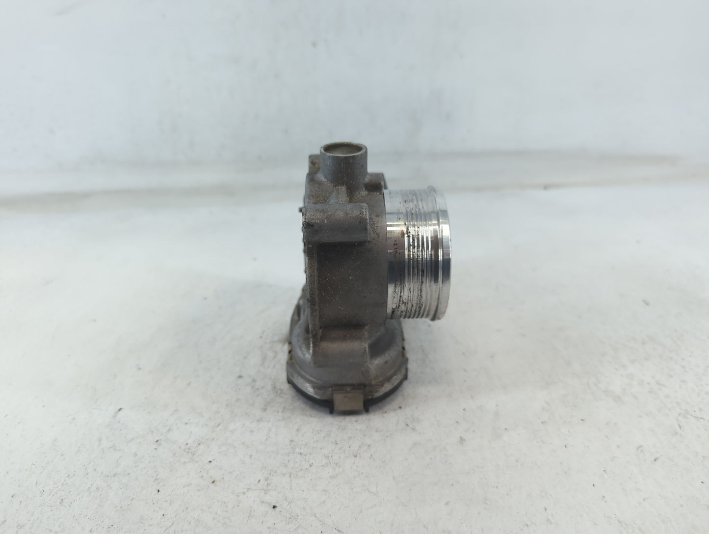 2014-2018 Ford Focus Throttle Body P/N:B33TB DS7E-9F991-BB Fits Fits 2014 2015 2016 2017 2018 2019 2020 2021 2022 OEM Used A