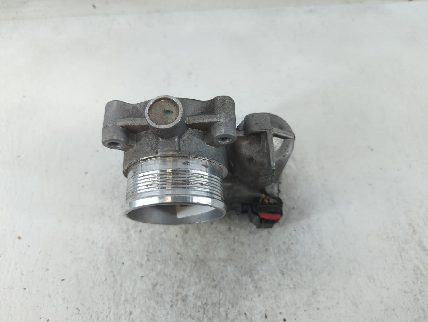 2014-2018 Ford Focus Throttle Body P/N:DS7E-9F991-BB Fits Fits 2014 2015 2016 2017 2018 2019 2020 2021 2022 OEM Used Auto Pa