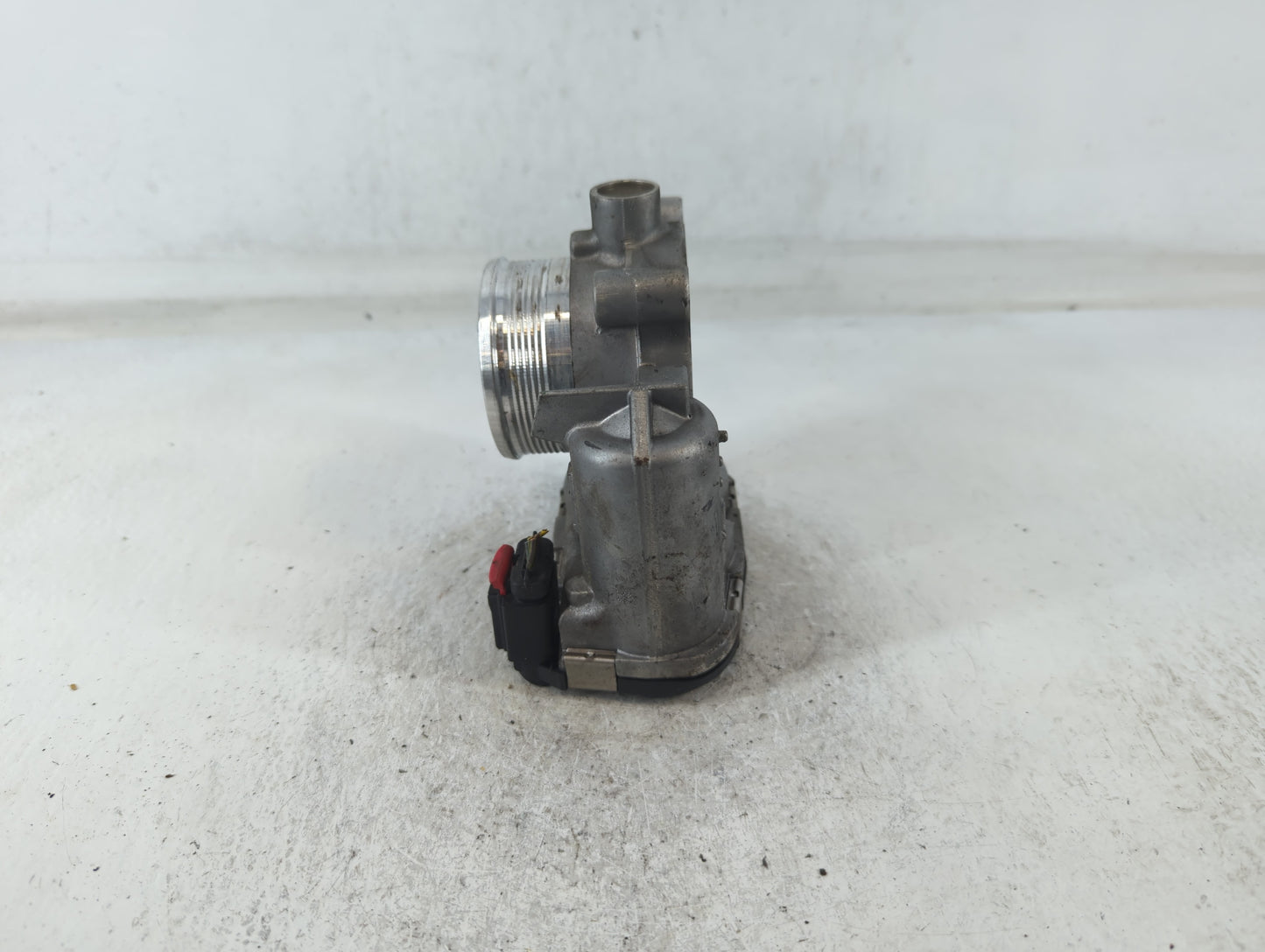 2014-2018 Ford Focus Throttle Body P/N:DS7E-9F991-BB Fits Fits 2014 2015 2016 2017 2018 2019 2020 2021 2022 OEM Used Auto Pa