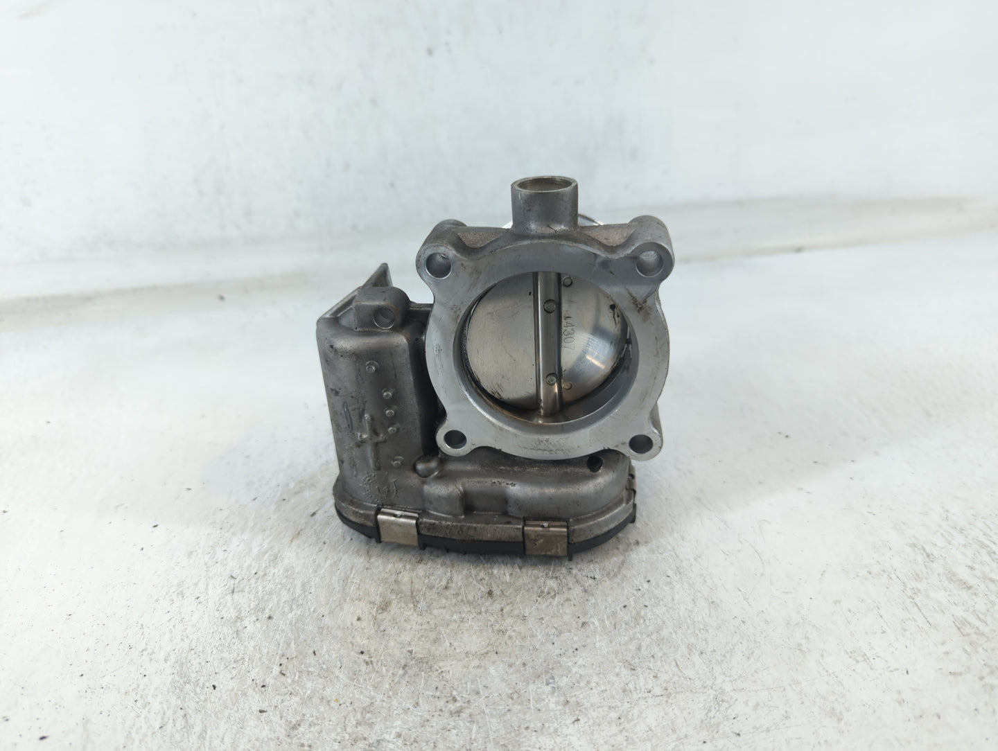 2014-2018 Ford Focus Throttle Body P/N:DS7E-9F991-BB Fits Fits 2014 2015 2016 2017 2018 2019 2020 2021 2022 OEM Used Auto Pa