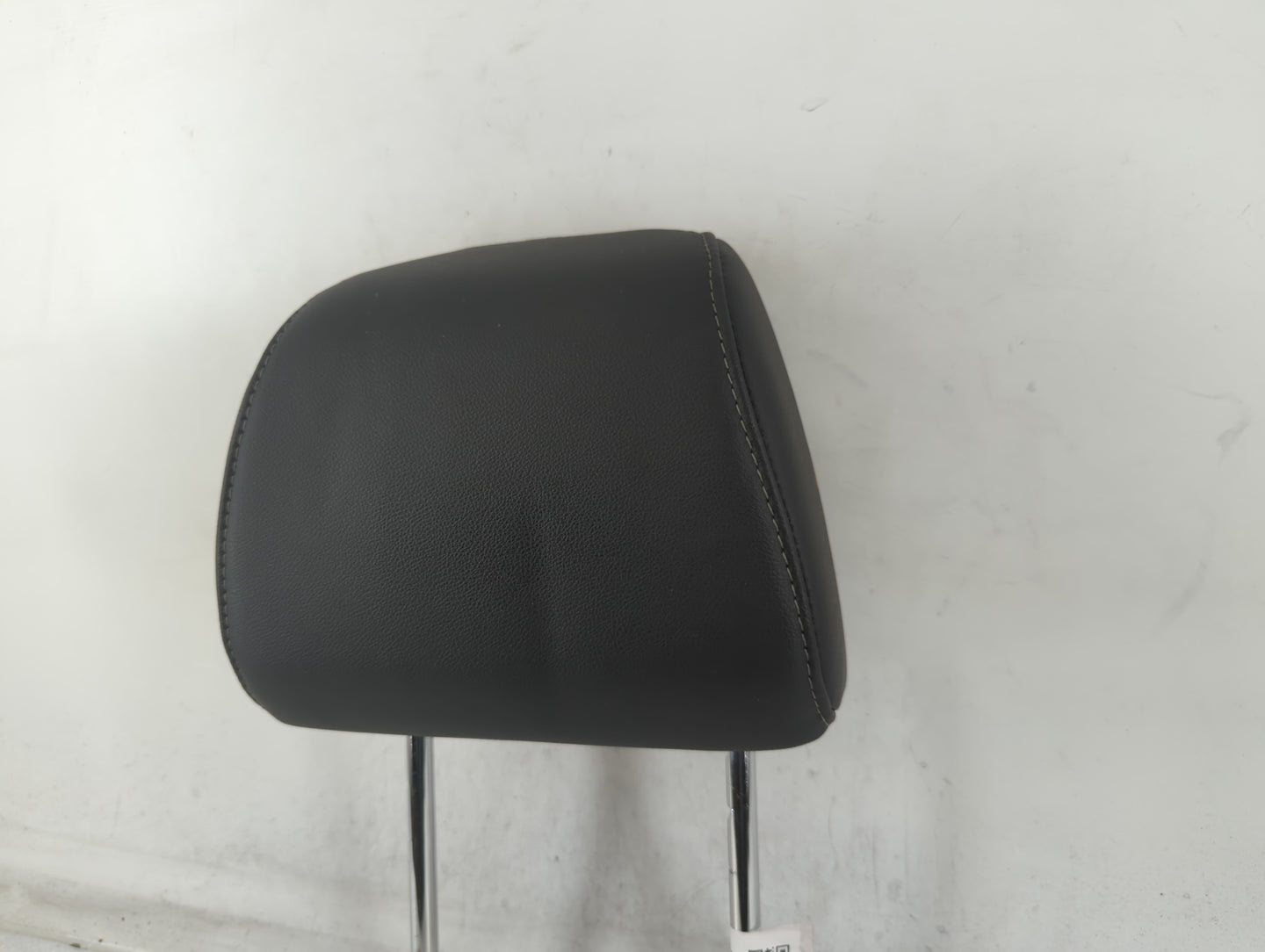 2016 Ford Focus Headrest Head Rest Front Driver Passenger Seat Fits OEM Used Auto Parts - Oemusedautoparts1.com