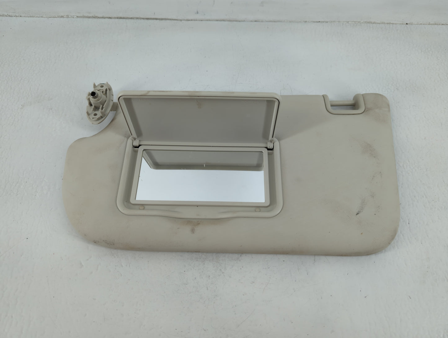 2015 Ford Focus Sun Visor Shade Replacement Driver Left Mirror Fits OEM Used Auto Parts - Oemusedautoparts1.com