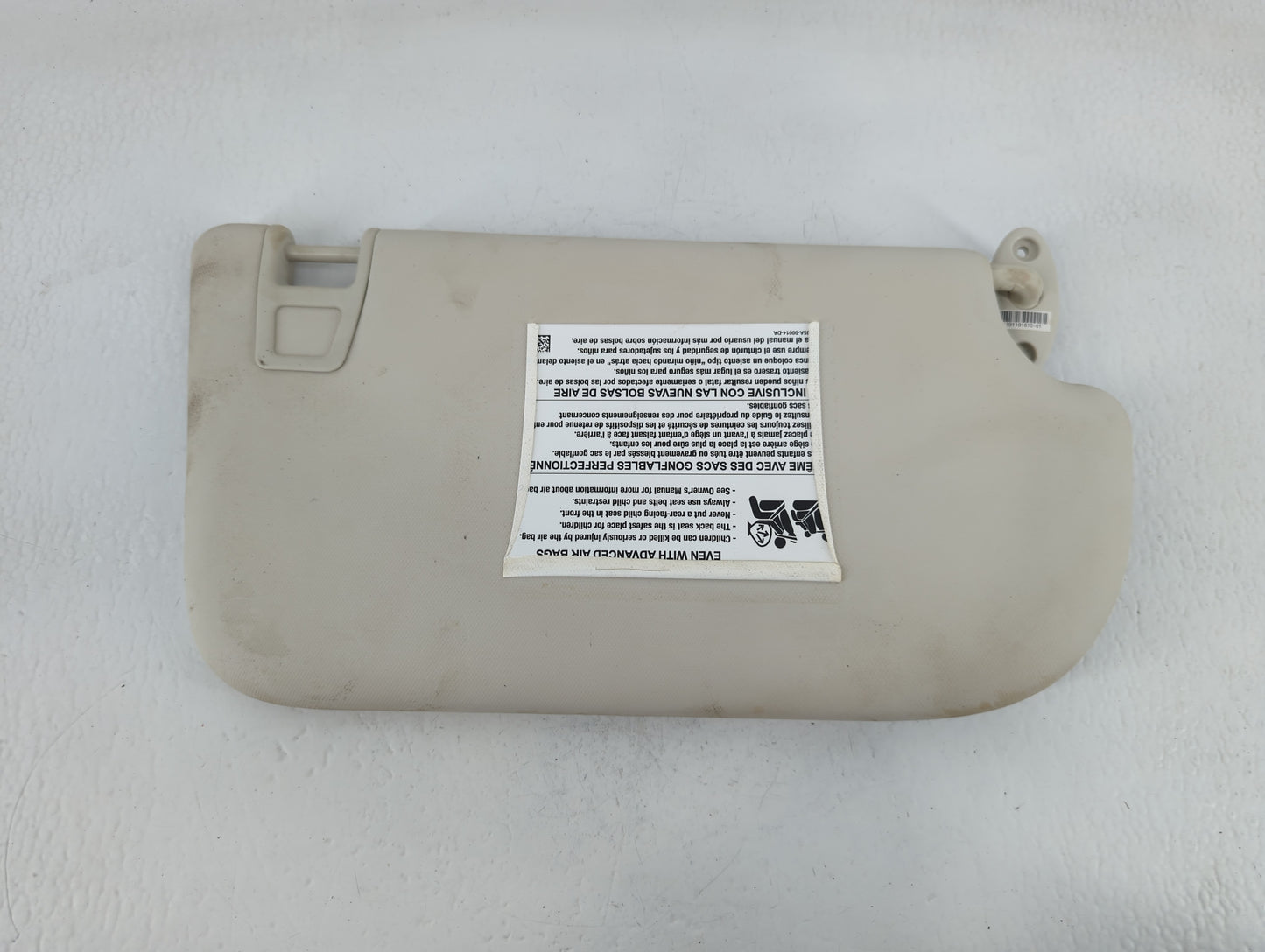 2015 Ford Focus Sun Visor Shade Replacement Driver Left Mirror Fits OEM Used Auto Parts - Oemusedautoparts1.com
