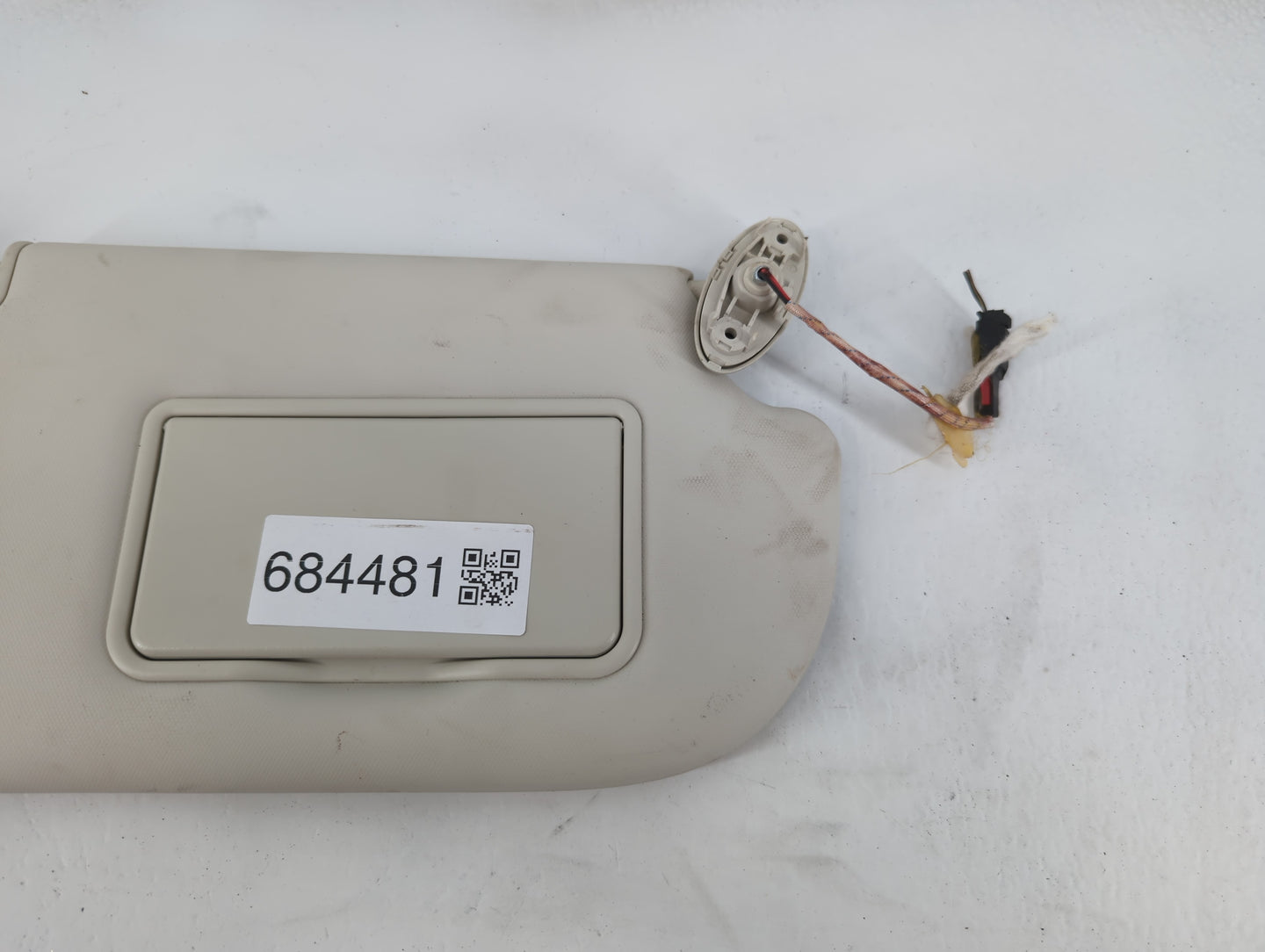2013-2018 Ford Focus Sun Visor Shade Replacement Passenger Right Mirror Fits Fits 2013 2014 2015 2016 2017 2018 OEM Used Aut