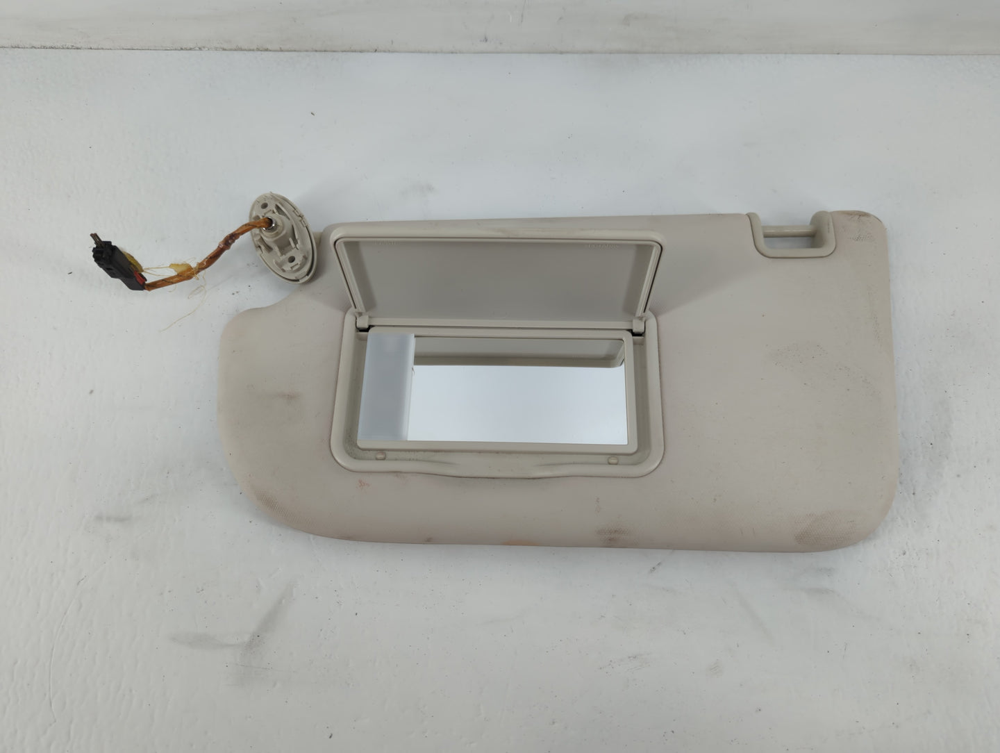 1992 Chrysler Town & Country Driver Left Side View Manual Door Mirror - Oemusedautoparts1.com