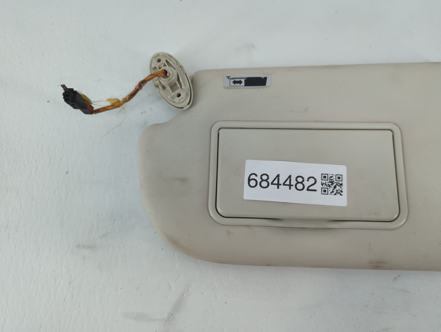 2013-2018 Ford Focus Sun Visor Shade Replacement Driver Left Mirror Fits Fits 2013 2014 2015 2016 2017 2018 OEM Used Auto Pa
