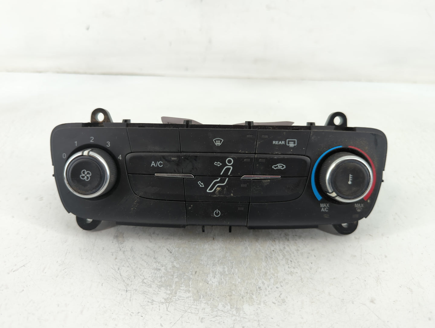 2015-2018 Ford Focus Climate Control Module Temperature AC/Heater Replacement P/N:F1ET-19980-JF Fits Fits 2015 2016 2017 201