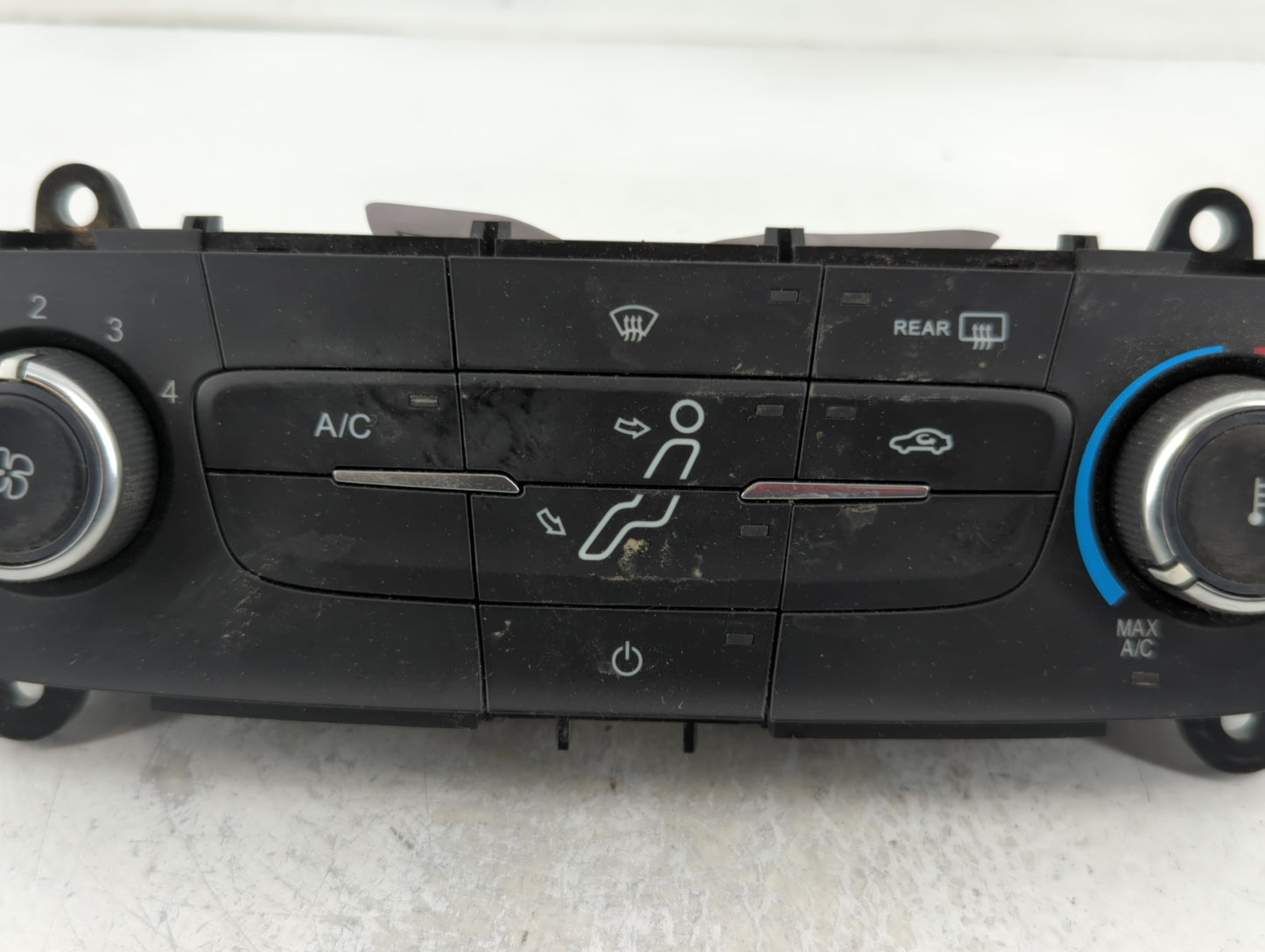 2015-2018 Ford Focus Climate Control Module Temperature AC/Heater Replacement P/N:F1ET-19980-JF Fits Fits 2015 2016 2017 201