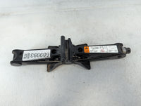 2016 Ford Focus Spare Scissor Car Jack - Oemusedautoparts1.com