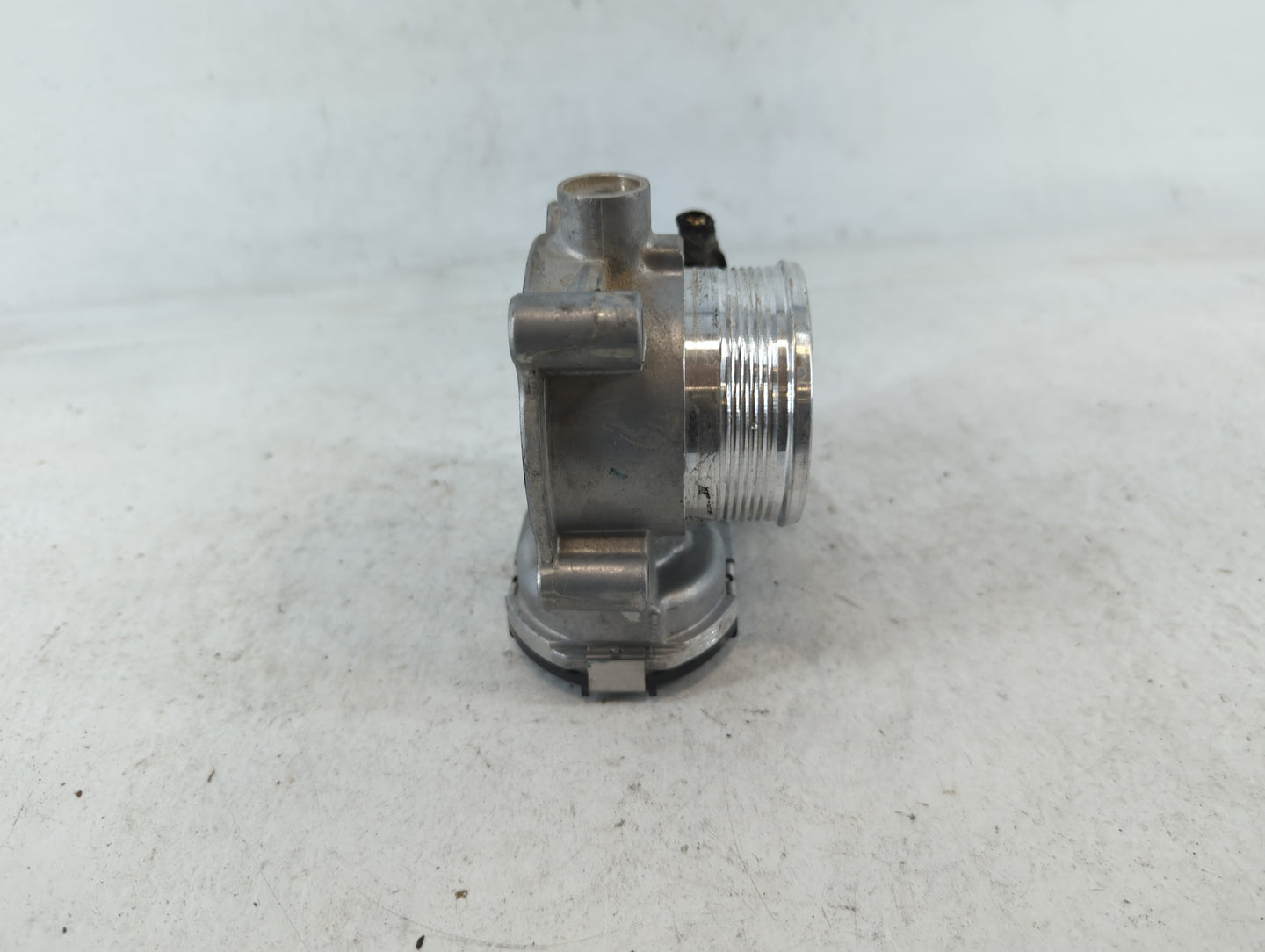 2014-2018 Ford Focus Throttle Body P/N:DS7E-9F991-BB Fits Fits 2014 2015 2016 2017 2018 2019 2020 2021 2022 OEM Used Auto Pa