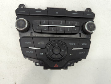 2015-2018 Ford Focus Am Fm Cd Player Radio Receiver - Oemusedautoparts1.com