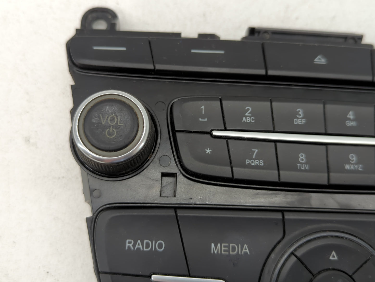 2015-2018 Ford Focus Am Fm Cd Player Radio Receiver - Oemusedautoparts1.com