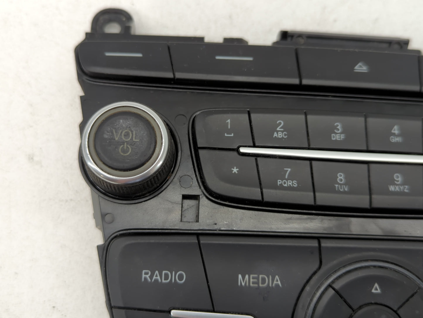 2015-2018 Ford Focus Am Fm Cd Player Radio Receiver - Oemusedautoparts1.com