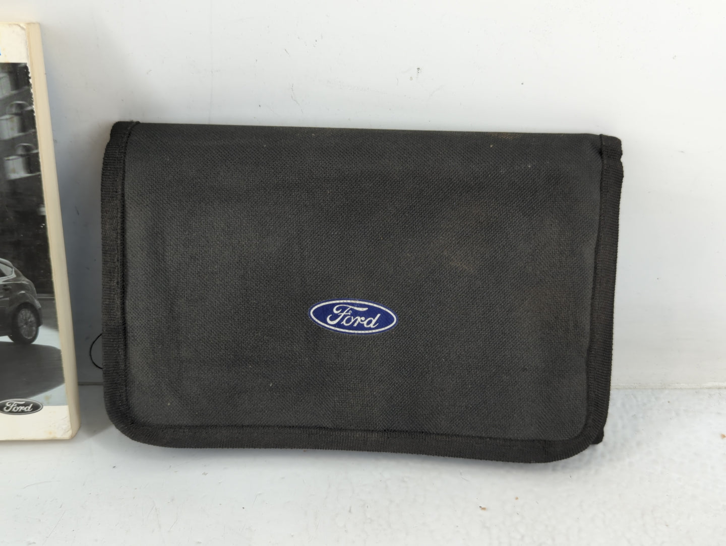 2016 Ford Focus Owners Manual Book Guide P/N:GM5J 19A321 AA OEM Used Auto Parts - Oemusedautoparts1.com