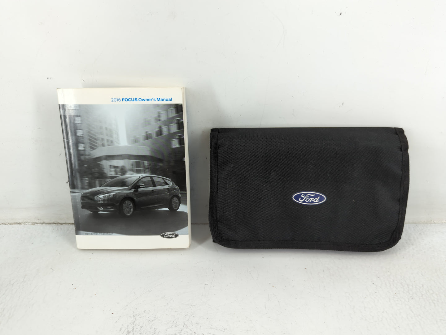2016 Ford Focus Owners Manual Book Guide P/N:GM5J 19A321 AA OEM Used Auto Parts - Oemusedautoparts1.com