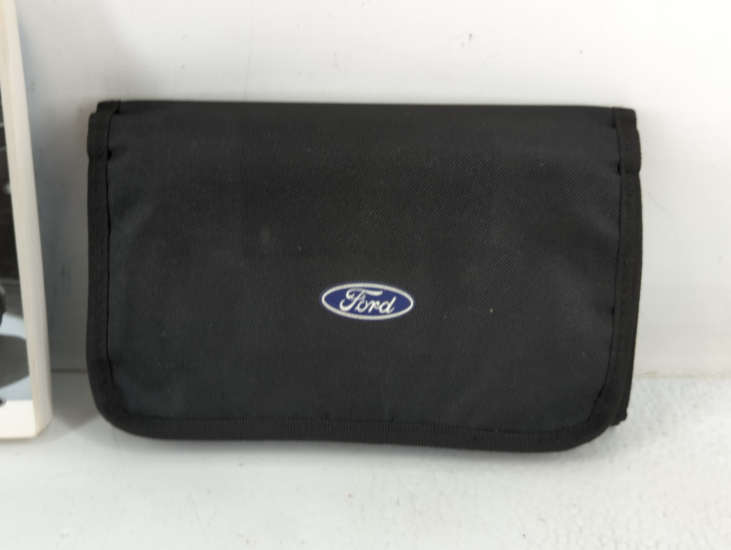2016 Ford Focus Owners Manual Book Guide P/N:GM5J 19A321 AA OEM Used Auto Parts - Oemusedautoparts1.com