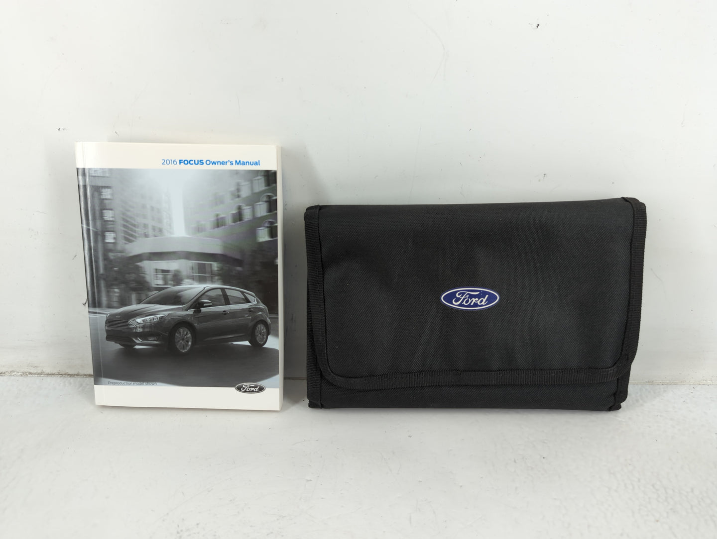 2016 Ford Focus Owners Manual Book Guide P/N:GM5J 19A321 AA OEM Used Auto Parts - Oemusedautoparts1.com