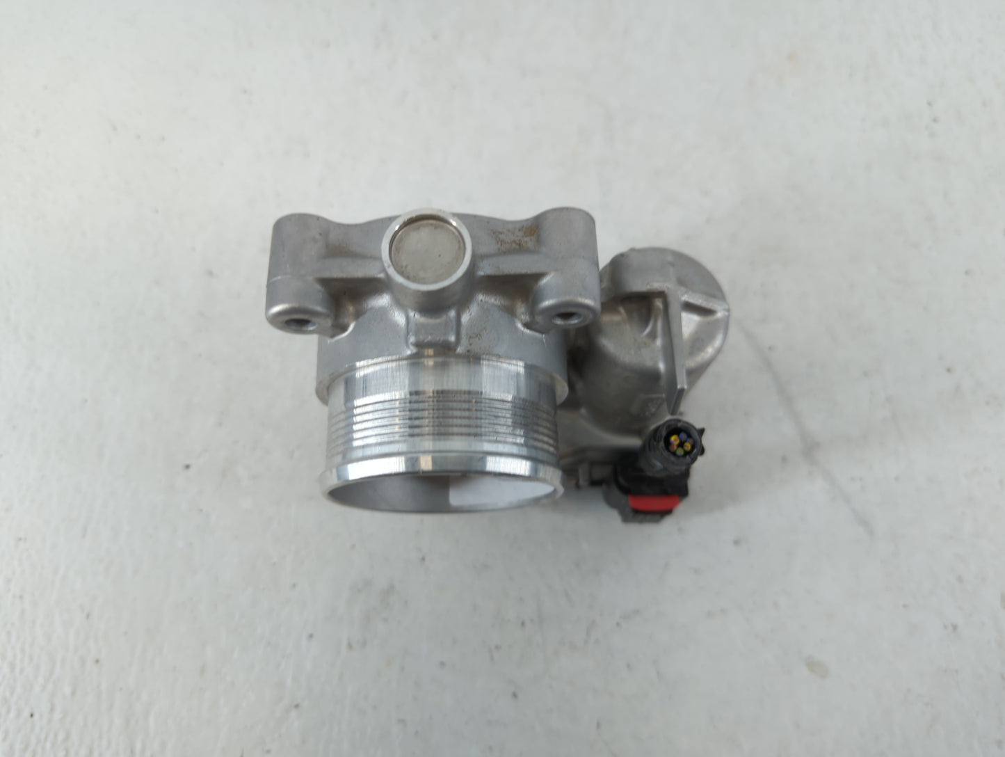 2014-2018 Ford Focus Throttle Body P/N:DS7E-9F991-BB Fits Fits 2014 2015 2016 2017 2018 2019 2020 2021 2022 OEM Used Auto Pa