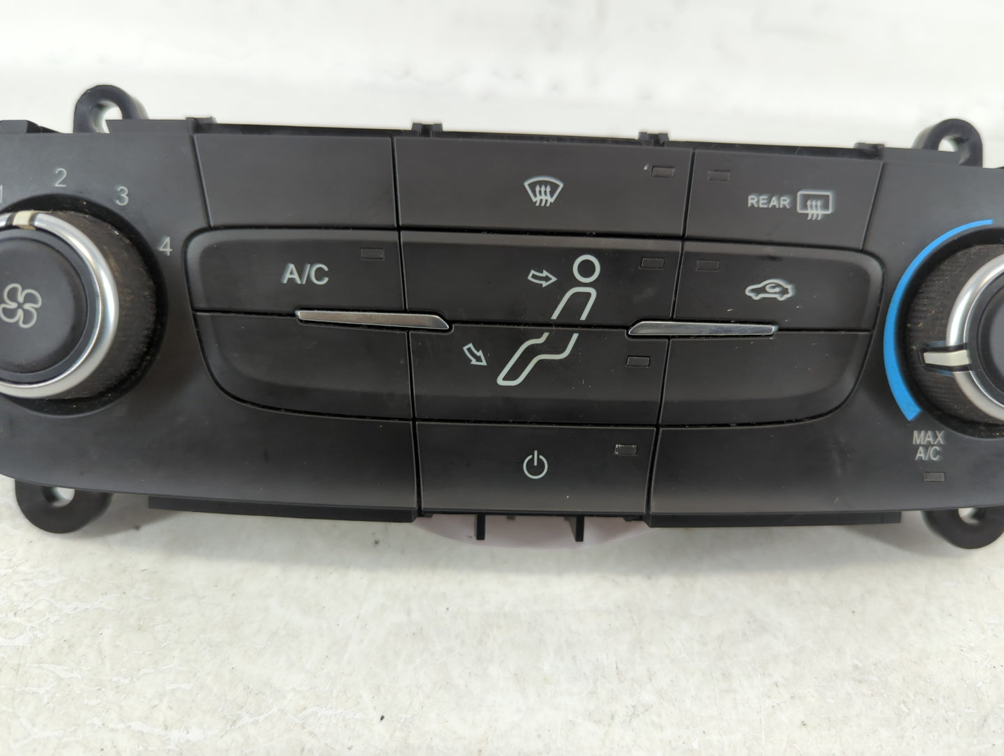 2015-2018 Ford Focus Climate Control Module Temperature AC/Heater Replacement P/N:F1ET-19980-JG Fits Fits 2015 2016 2017 201