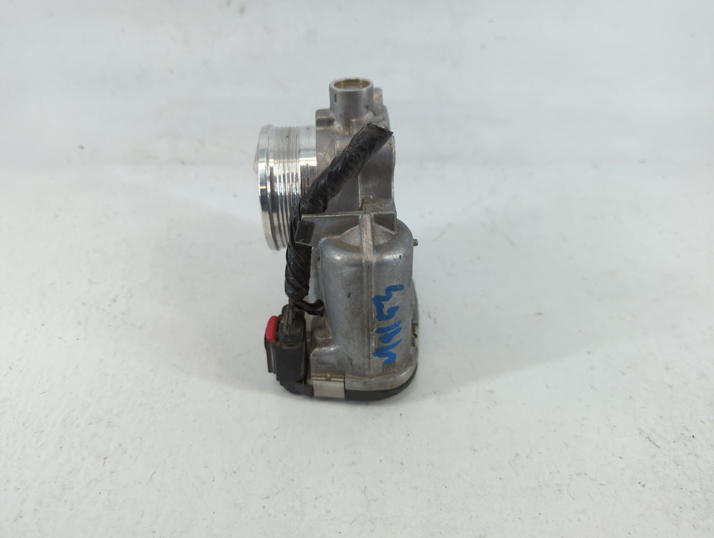 2014-2018 Ford Focus Throttle Body P/N:DS7E-9F991-BB Fits Fits 2014 2015 2016 2017 2018 2019 2020 2021 2022 OEM Used Auto Pa