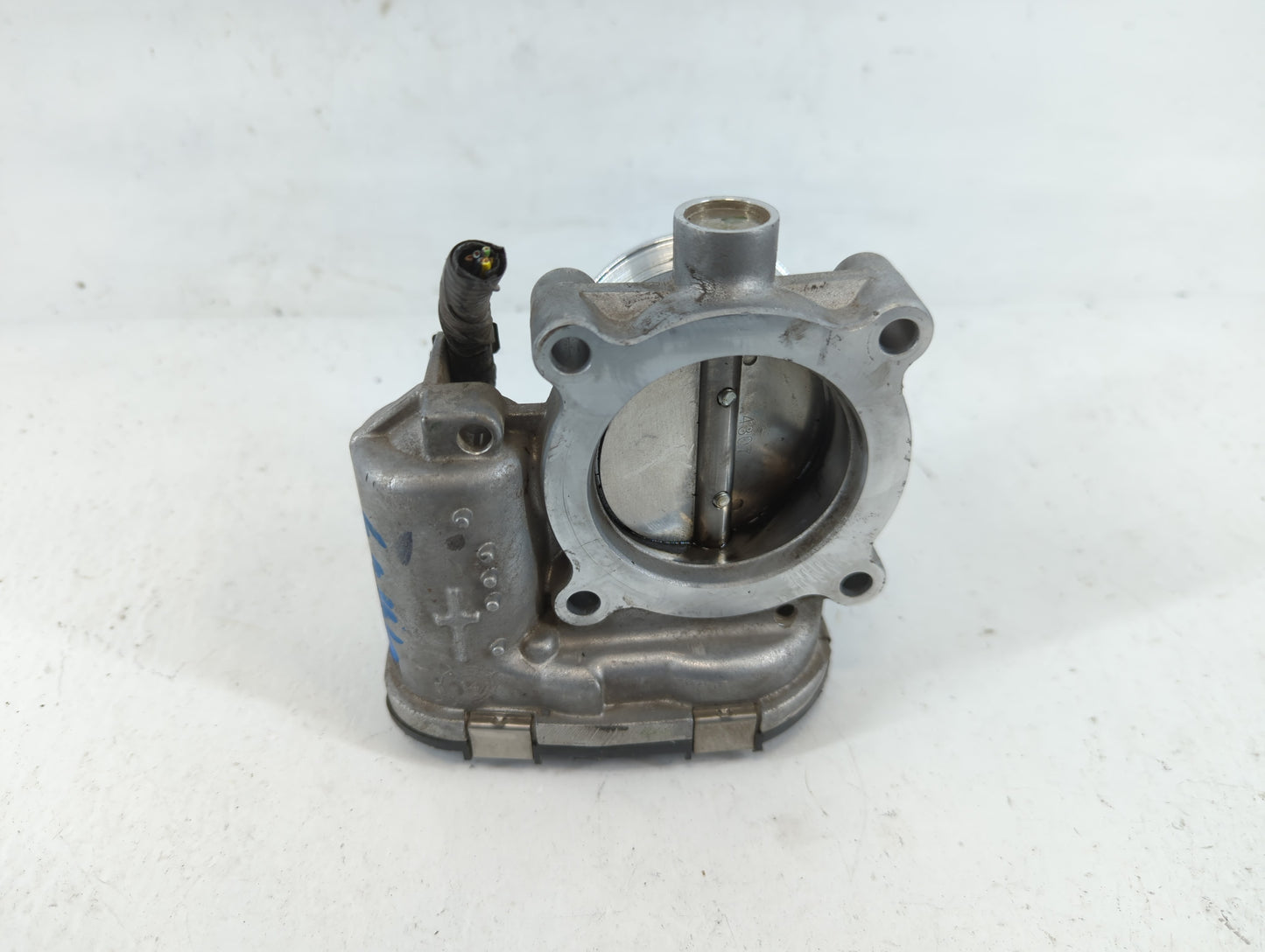 2014-2018 Ford Focus Throttle Body P/N:DS7E-9F991-BB Fits Fits 2014 2015 2016 2017 2018 2019 2020 2021 2022 OEM Used Auto Pa
