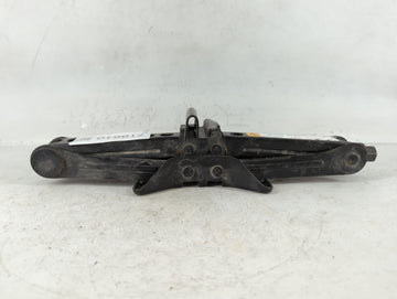 2016 Ford Focus Spare Scissor Car Jack - Oemusedautoparts1.com