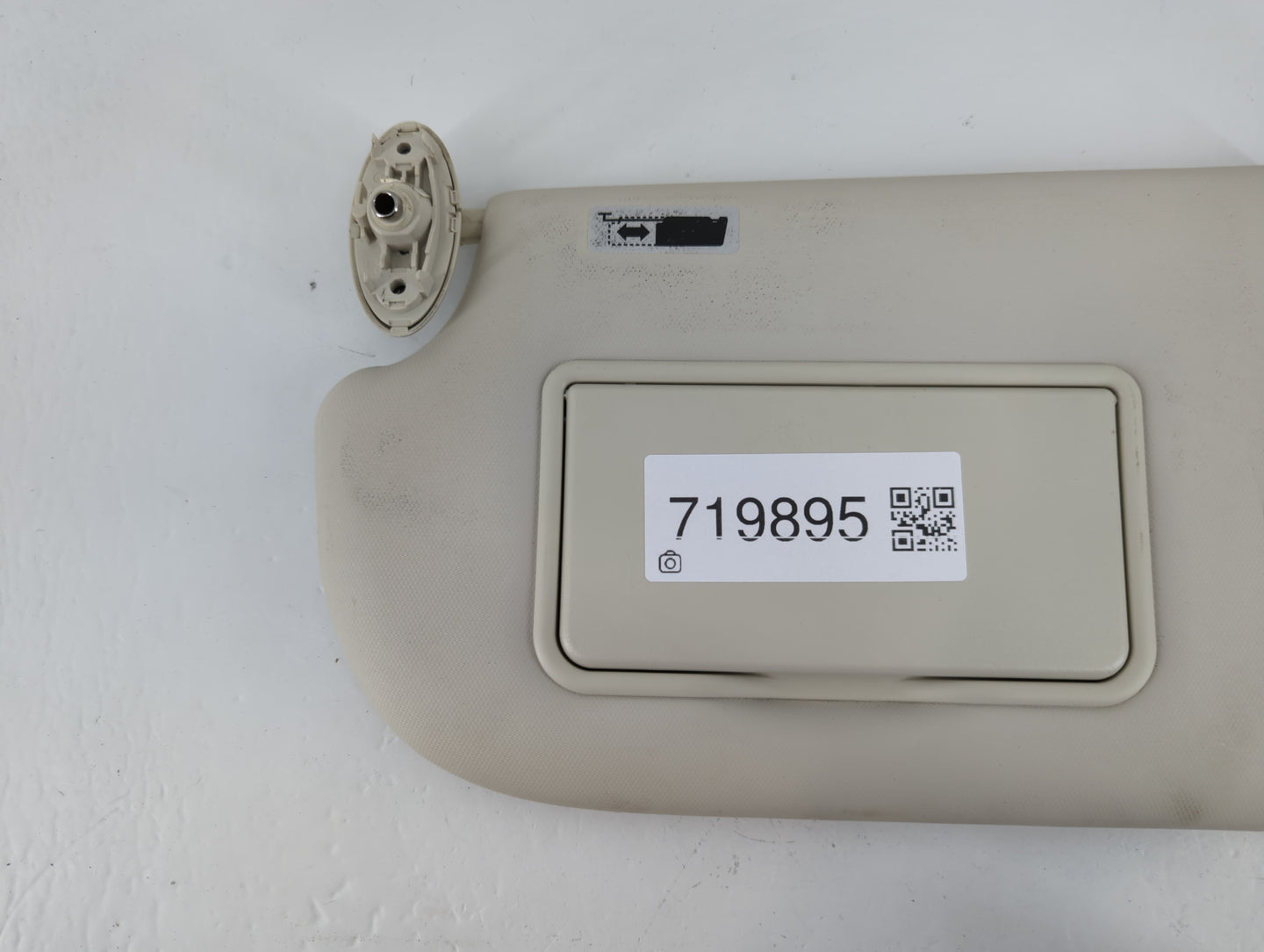2015 Ford Focus Sun Visor Shade Replacement Driver Left Mirror Fits OEM Used Auto Parts - Oemusedautoparts1.com