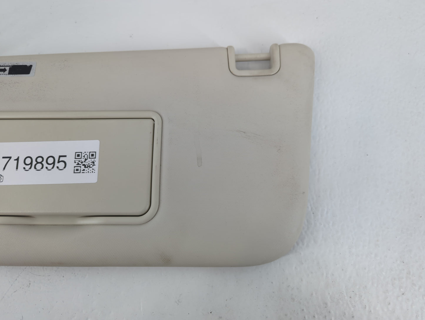 2015 Ford Focus Sun Visor Shade Replacement Driver Left Mirror Fits OEM Used Auto Parts - Oemusedautoparts1.com