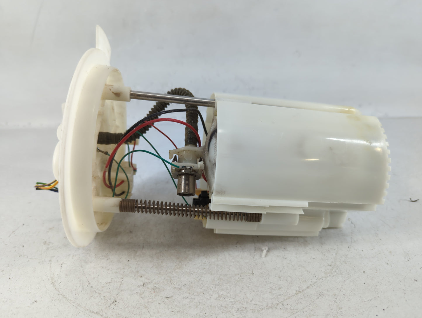 2013-2018 Ford Focus Electrical Gas Fuel Pump Assembly - Oemusedautoparts1.com