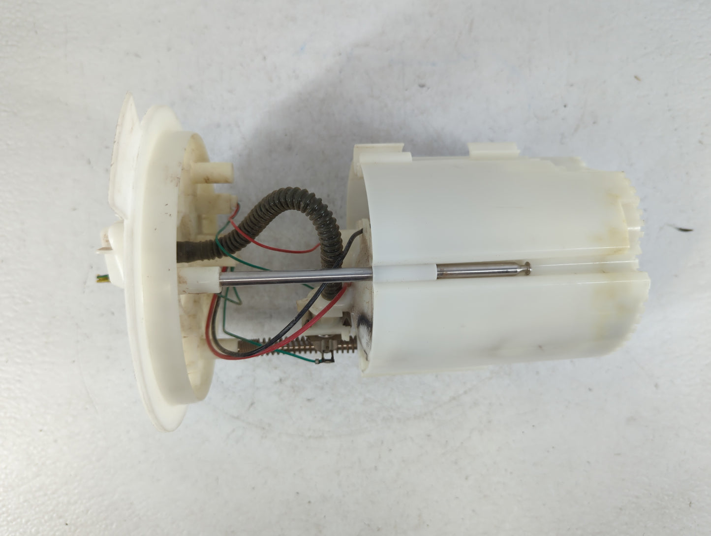 2013-2018 Ford Focus Electrical Gas Fuel Pump Assembly - Oemusedautoparts1.com